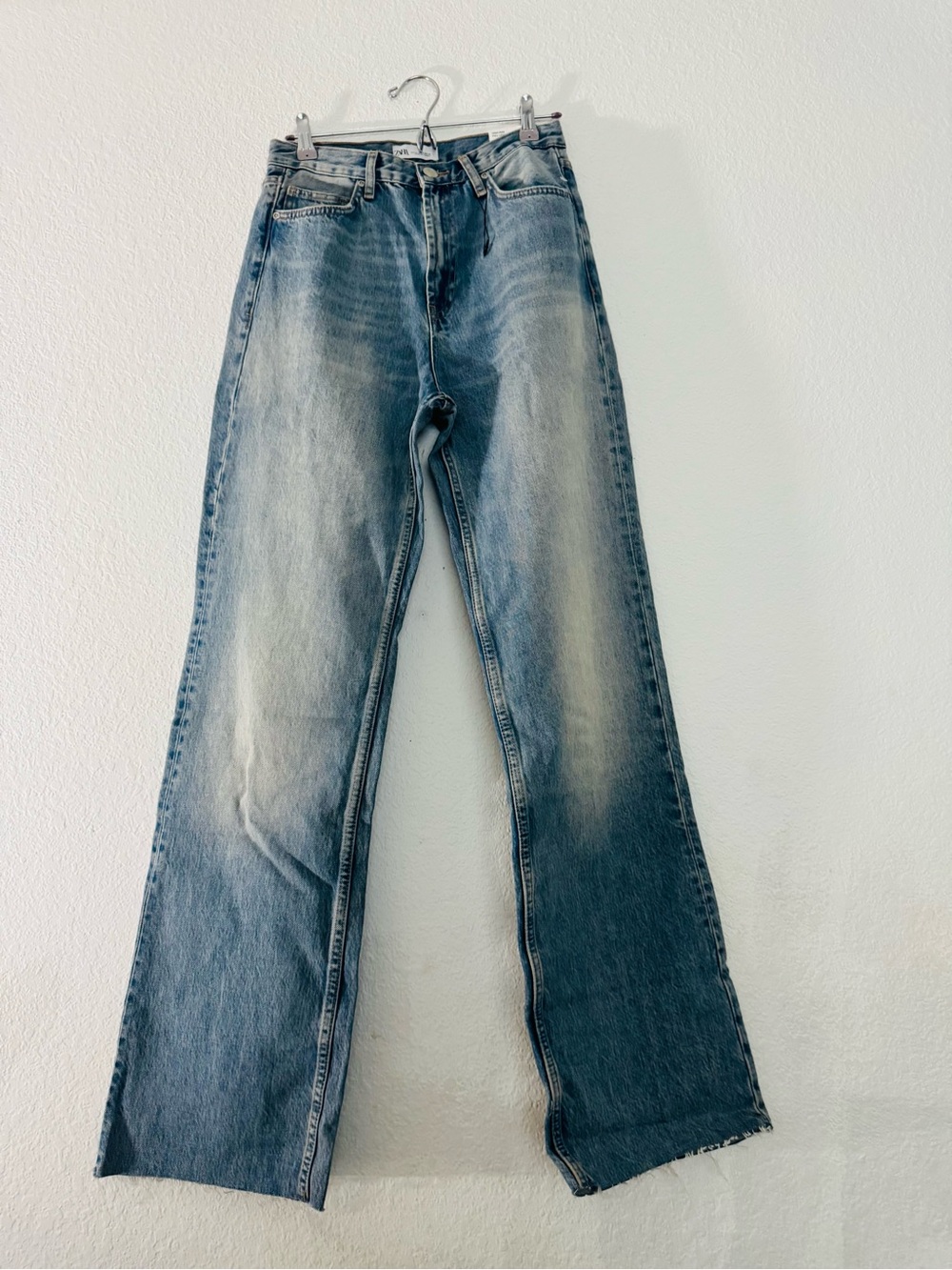 ZARA High Rise Full Length Raw Hem Wide Leg Jeans 6045/024/485/36 Size 4